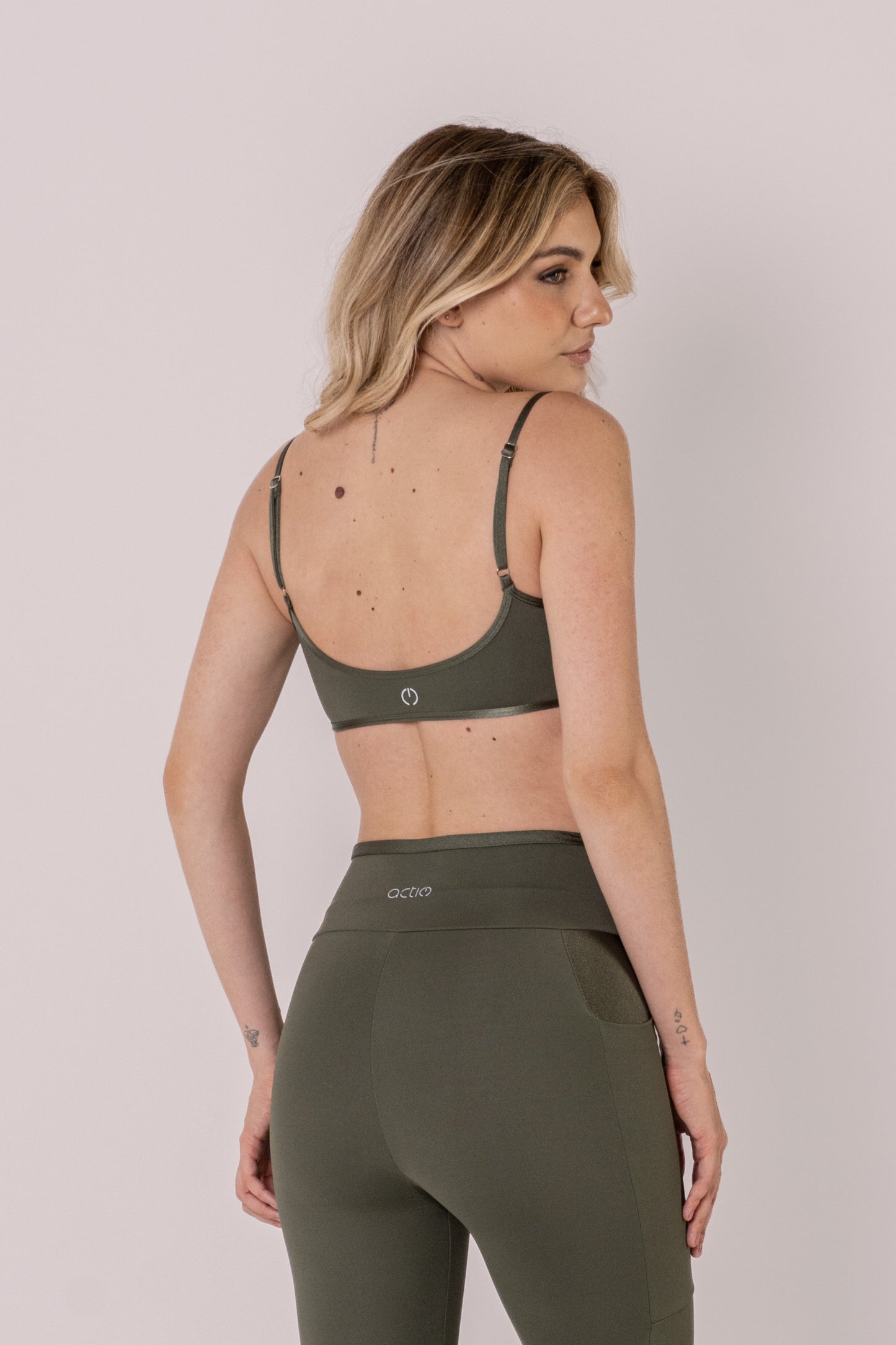 Conjunto Legging Move + Top Slim Militar