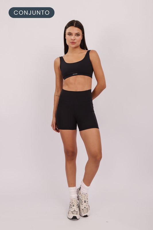 Conjunto Top Essential + Short Pocket Black